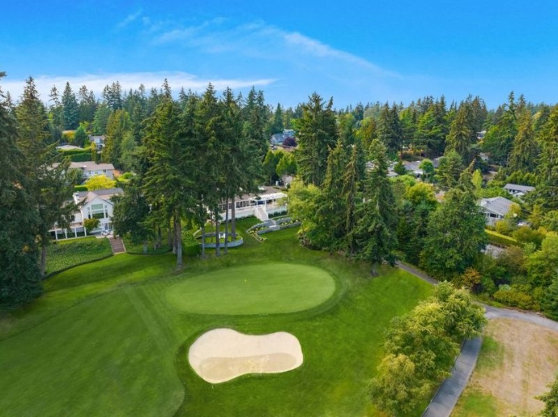 The 5th Green at Overlake Golf and Country Club
